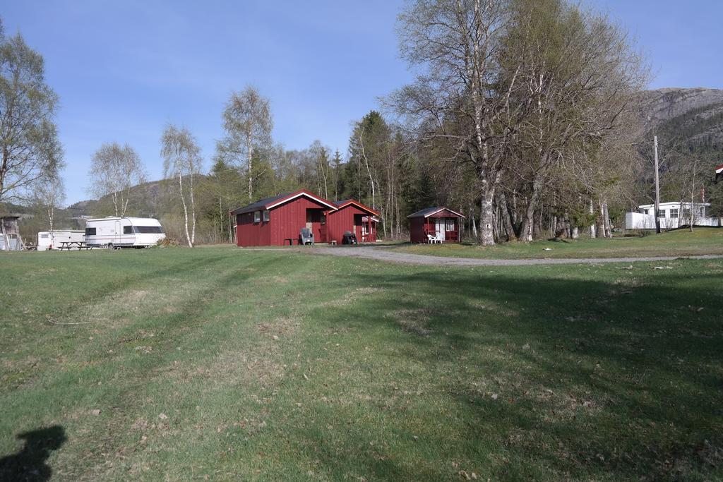 Holmset Camping And Fishing Namdalseid Bagian luar foto