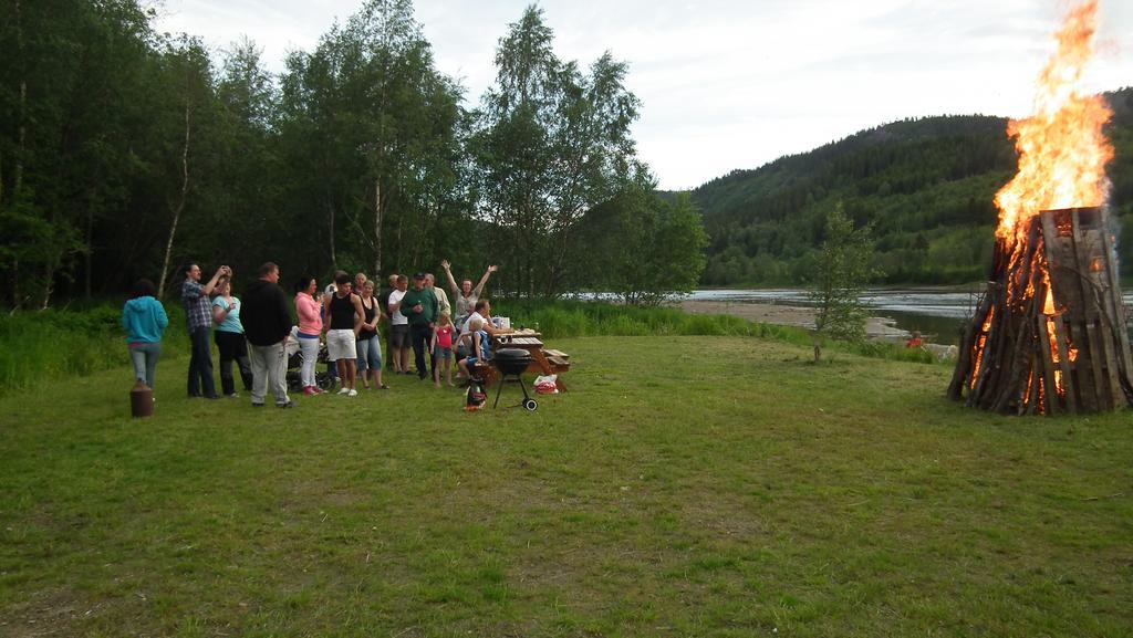Holmset Camping And Fishing Namdalseid Bagian luar foto